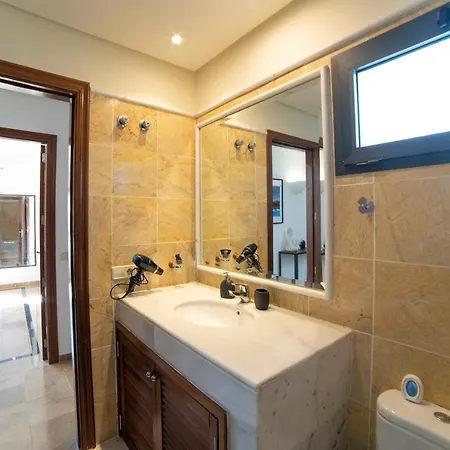 Irlanda: Beachside Retreat With Private Pool Playa Blanca (Lanzarote)