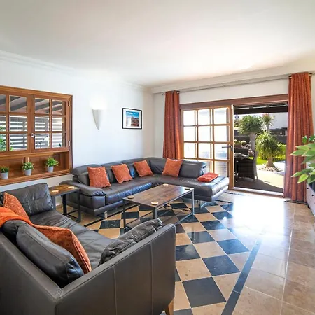 Irlanda: Beachside Retreat With Private Pool Villa Playa Blanca (Lanzarote)