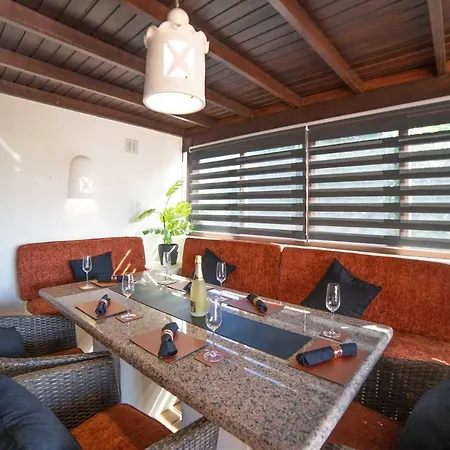 Irlanda: Beachside Retreat With Private Pool Playa Blanca (Lanzarote)