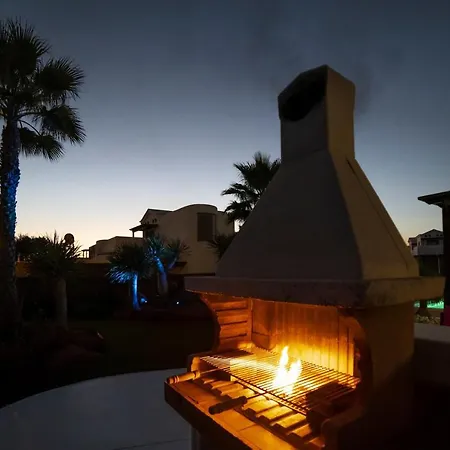 Irlanda: Beachside Retreat With Private Pool Playa Blanca (Lanzarote)
